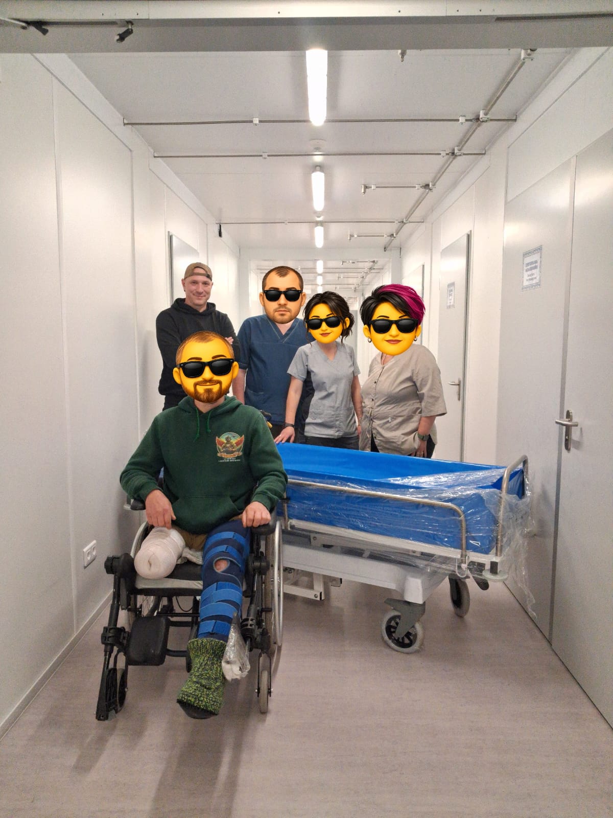 Переданий медичному закладу гідравлічний візок-ванна